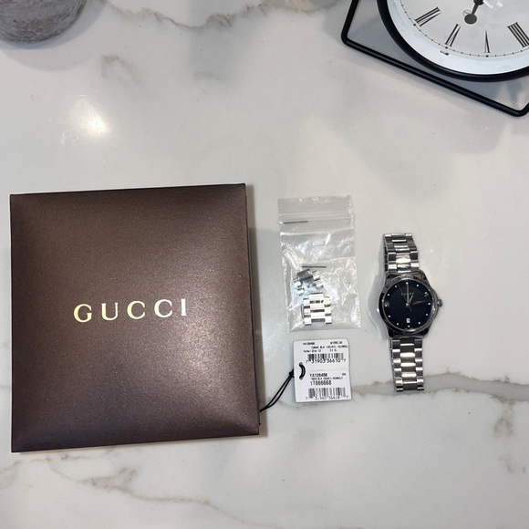 Women’s Gucci Watch - Picture 1 of 4